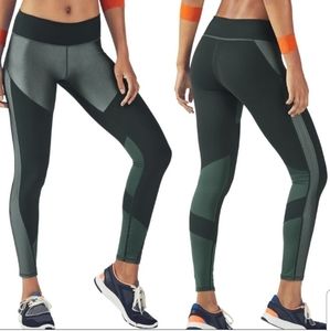 Fabletics Salar Statment Powerhold Green Shimmer Colorblock leggings